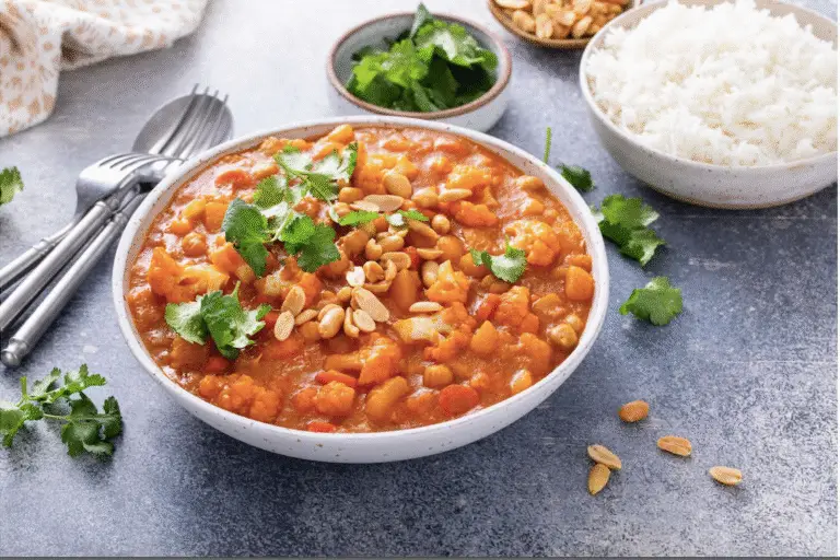 Coconut Curry with Cauliflower and Chickpeas